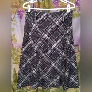 Jones wear A-line skirt